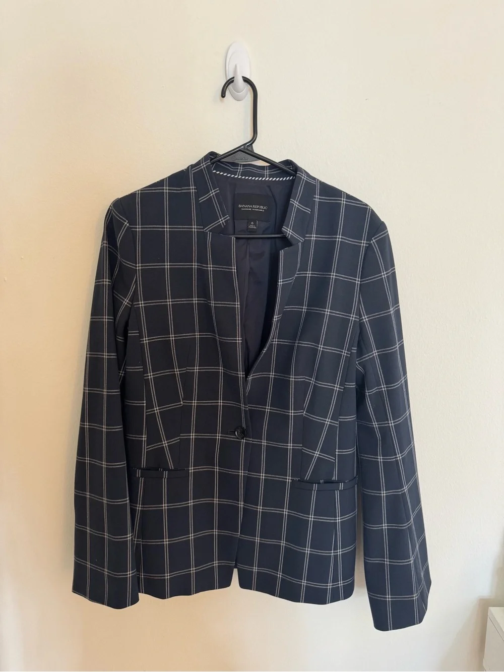 Banana Republic Navy and white Windowpane Blazer in Size 6